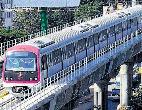Kannada Development Authority chairperson 'Mukhyamantri' Chandru has alleged that the Bangalore Metro Rail Corporation Limited (BMRCL) has failed to use Kannada as official medium of communication. DH File Photo