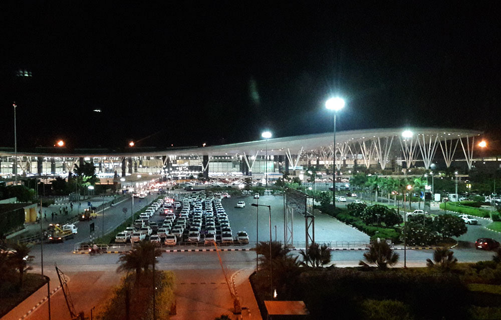 KIA’s operator, the Bangalore International Airport Ltd (BIAL) had urged AERA to retain the existing UDF rates till 2021. It had contended that any reduction at this stage would jeopardise the airport’s planned project. (DH File Photo)
