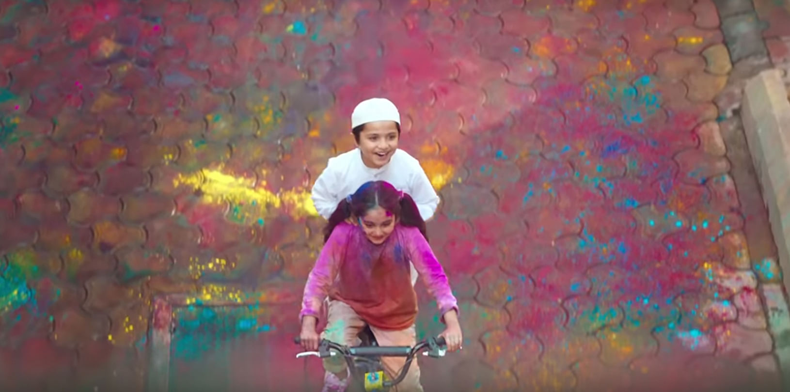 The ad features a young Hindu girl getting drenched in Holi colours to help her Muslim friend reach the mosque for his prayers.