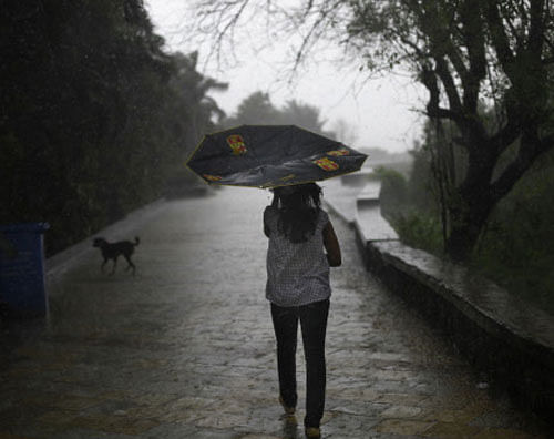 Mumbai warned of stormy weather, heavy rain