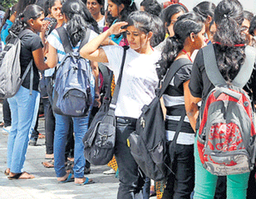 Students studying in the six engineering colleges that Visvesvaraya Technological University (VTU) has disaffiliated this academic year for flouting affiliation norms, will be relocated in other engineering colleges in the State to ensure that they complete their degree without any hurdle, said VTU Vice Chancellor H Maheshappa / Dh file photo only for representation