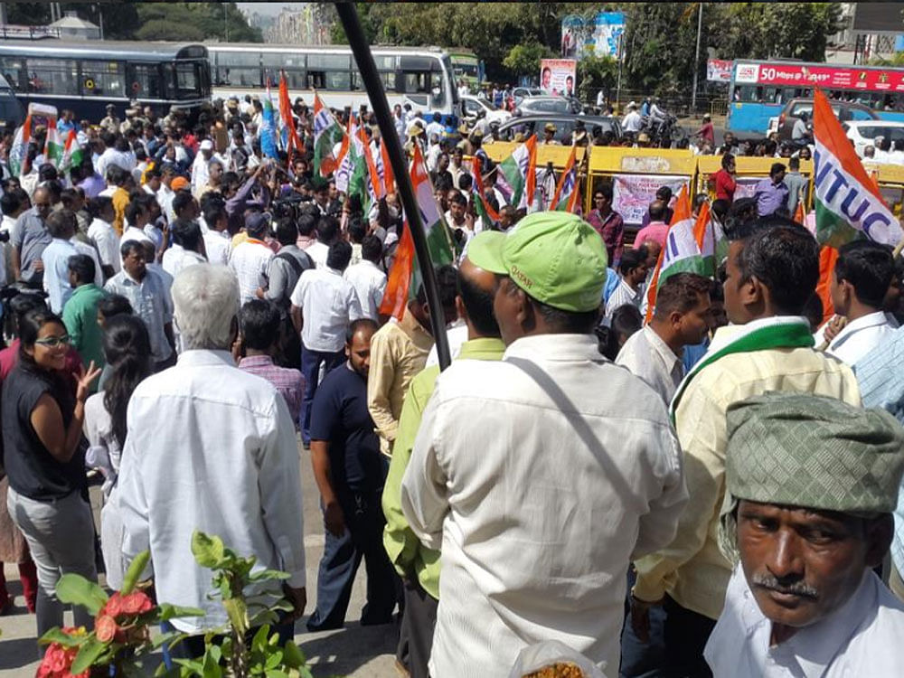 Official reports said barring protests by Congress, the situation in the entire state, including the districts of Mysuru, Gadag, Haveri, Belagavi, Kalaburgi, Chamrajanagar, Dharwad, Uttara Kannada and Kolar, was normal. Image source Twitter