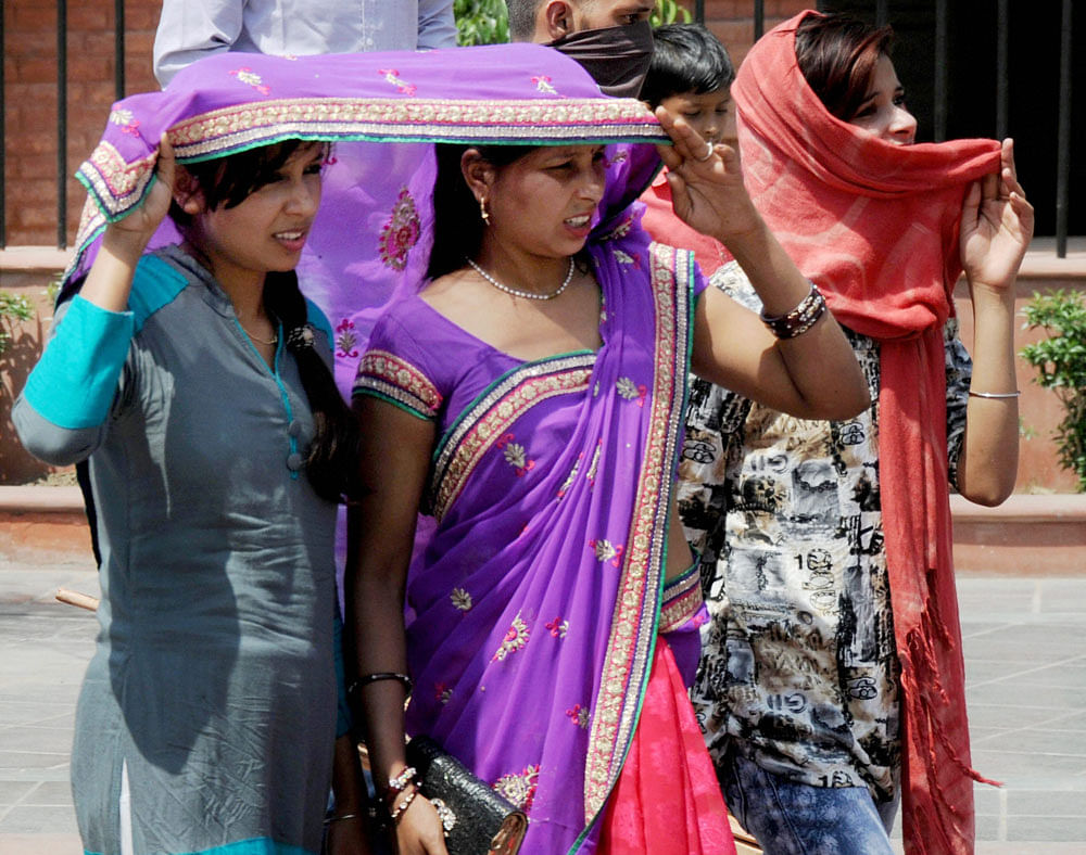 It was a moderately warm day in the national capital with the maximum temperature settling at 39.6 degrees Celsius. Deccan Herald file photo