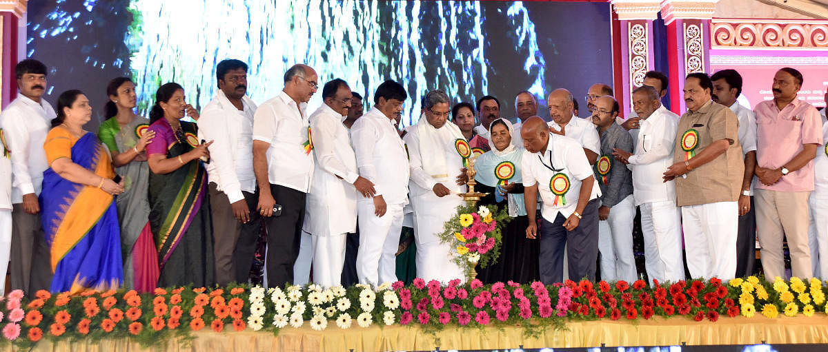 Chief Minister Siddaramaiah lays foundation stone for various projects at Lingadevarakoppal, in Mysuru, on Wednesday.