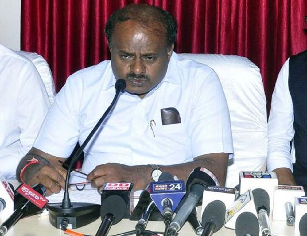 “I are ready to listen to and address all grievances (of Congress legislators). I am even willing to attend the CLP meeting. I have spoken to CLP leader Siddaramaiah and KPCC president Dinesh Gundu Rao in this regard,” Kumaraswamy told reporters. (DH File Photo)
