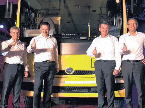 Daimler India unveiled its new bus manufacturing facility           in Chennai on Wednesday. Erich Nesselhauf, MD and CEO, Daimler India Commercial Vehicles (second from left), and Wolfgang Bernhard, Member of the Board of Management       of Daimler (fourth from left), pose with other officials.