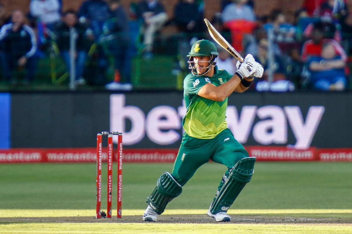 SOLID: South Africa's Aiden Markram drives one to the fence during his unbeaten knock of 67 against Sri Lanka in the fifth and final ODI in Port Elizabeth. AFP 