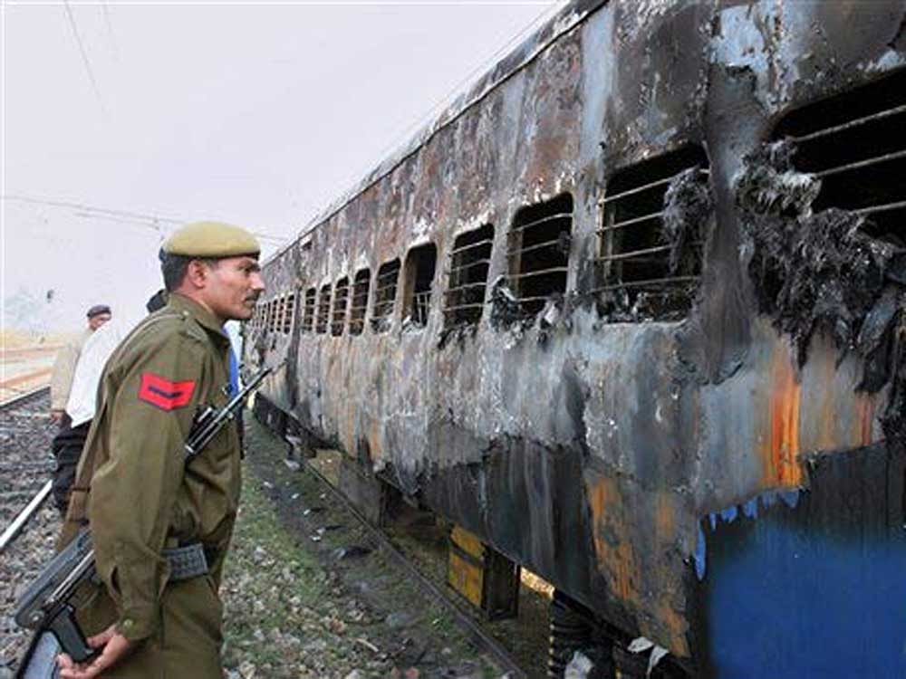 At a time when the court trial in the Samjhauta Express blast case was nearly concluded, a Pakistan national who lost his limbs in the blast on Monday claimed he had seen the accused and the suspected person on the ill-fated day when the tragedy took place. PTI file photo