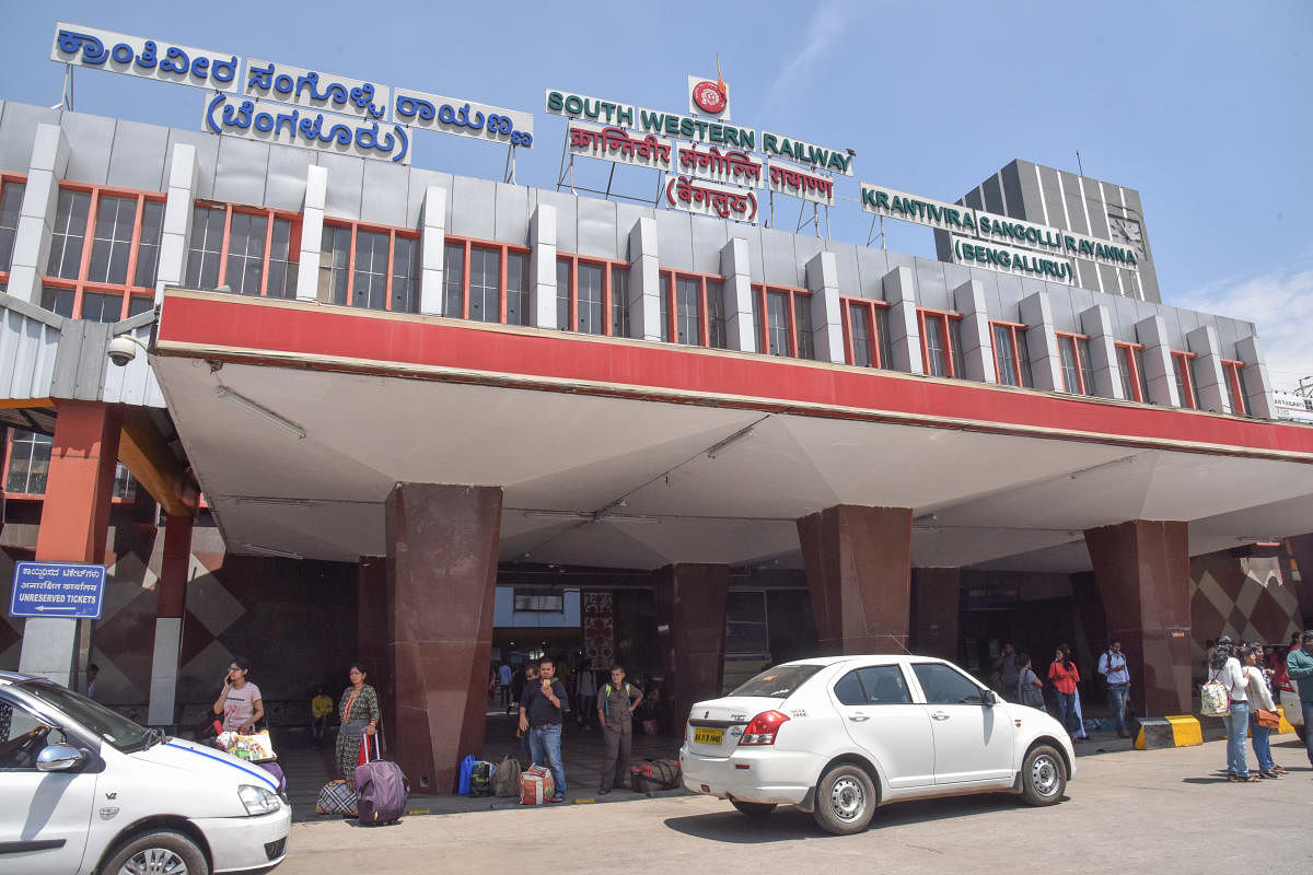 The KSR Bengaluru station, which has an annual footfall of about 2.8 crores, is also connected to the city railway metro station. (DH File Photo)