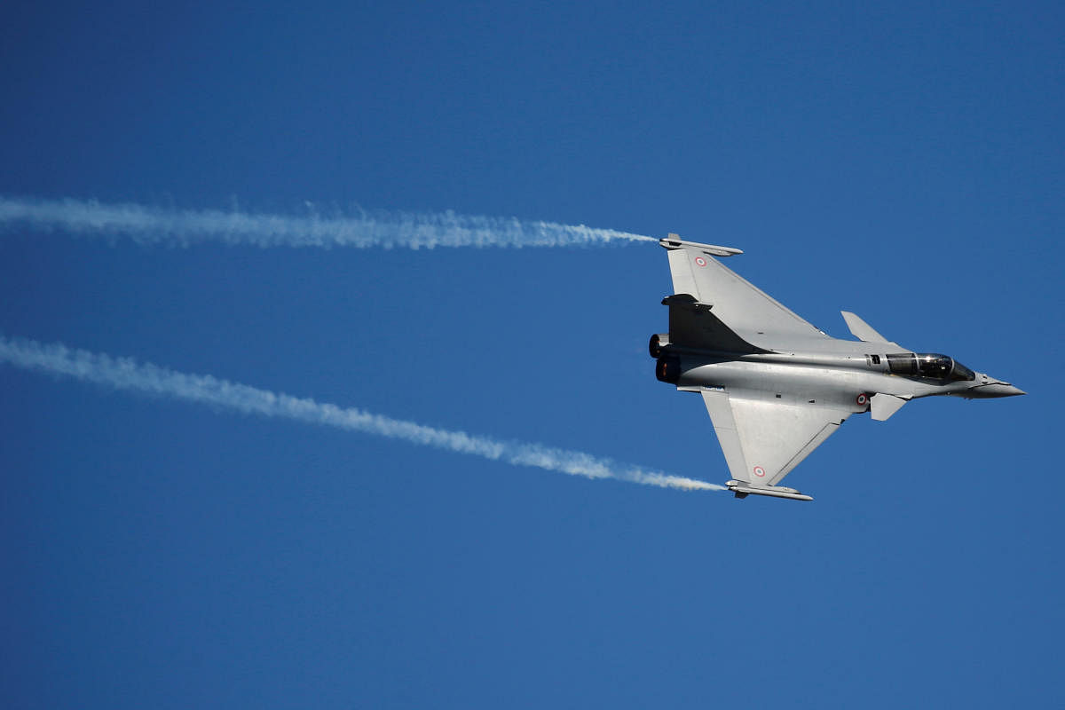 A Dassault Rafale fighter aircraft takes part in a flying display on the first day of the 52nd Paris Air Show at Le Bourget airport near Paris, France, June 19, 2017. REUTERS File Photo