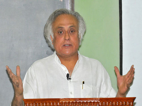 'It (demonetisation) is a political move which is being sold as a fight against corruption,' senior Congress leader Jairam Ramesh told reporters here on Sunday. DH file photo