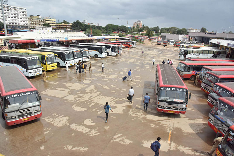 As KSRTC bus services were stopped, several passengers were stranded at the Kempegowda Bus Station. (DH Photo)