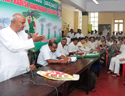 Former Prime Minister and JDS Supremo H D Devegowda addressing his speech to party supporters and leaders ahead of elections at JDS Head Office in Bangalore on Tuesday. Former Chief Minister H D Kumarswamy and other leaders are seen. DH photo