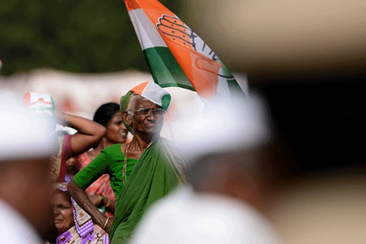 Hectic Campaign Ends For Karnataka Assembly Polls Hectic Campaign Ends For Karnataka Assembly Polls