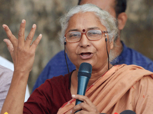 In a boost to Aam Aadmi Party (AAP), social activist Medha Patkar today extended her ''complete'' support to the fledging party while left intellectual Kamal Mitra Chenoy joined it. PTI photo