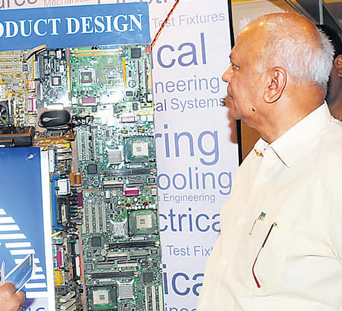 Karnataka Minister for IT, BT, Planning, and Science & Technology, S R Patil at the IESA Vision Summit 2014, in Bangalore on Monday. DH Photo/ B H Shivakumar