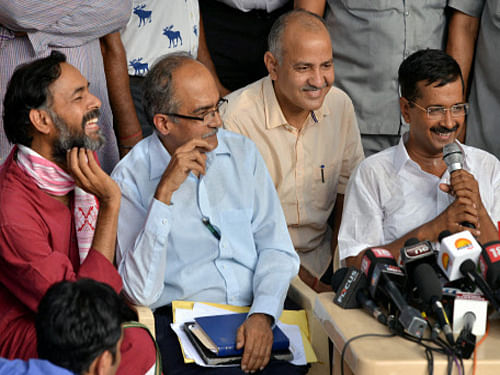 The turmoil in AAP did not seem to have much effect on donations as the party received over one crore within the span of a month after its spectacular victory in the Delhi Assembly polls. PTI File Photo
