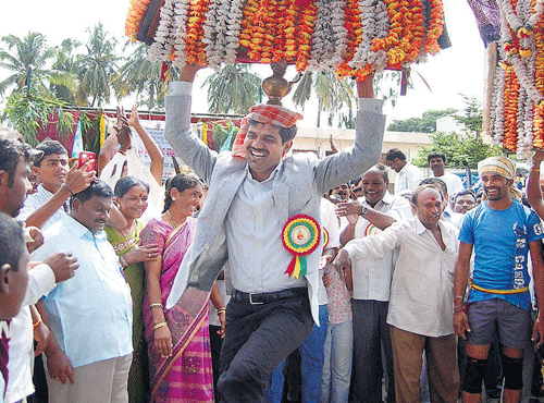 PEOPLE'SMAN:D K Ravi dances during a procession on the occasion of Valmiki Jayanthi in Kolar in October 2014. DH FILE PHOTO