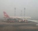 Fog disrupts flight and delays trains in Delhi