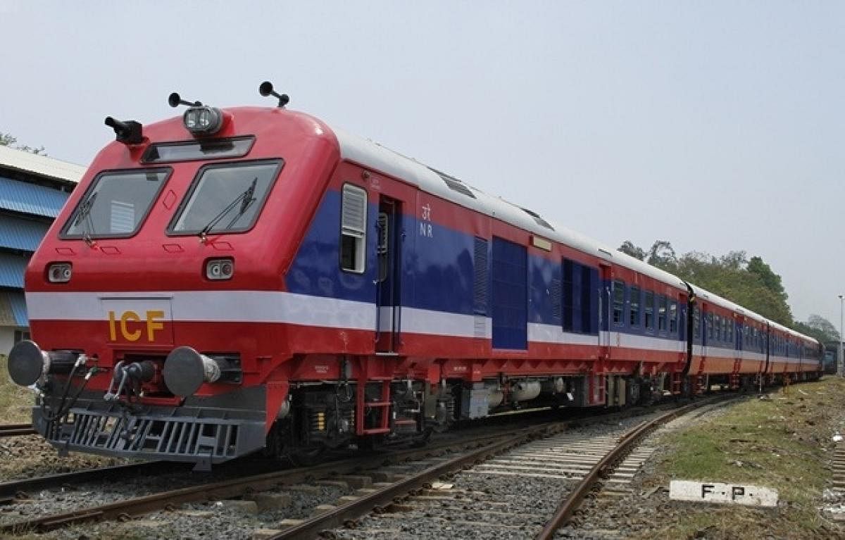 A MEMU train is likely to be introduced between Bengaluru and Mysuru once the electric line is commissioned. dh file photo