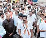 Counter yatra: Health Minister B Sriramulu (in black) participating in Swabhimani Yatra in Bellary on Wednesday. dh photo
