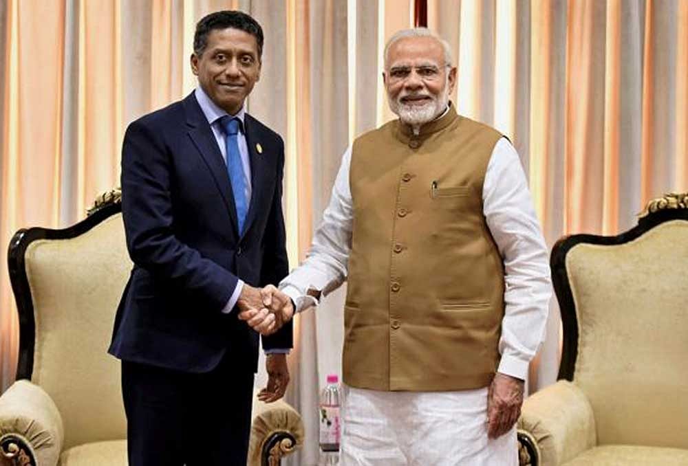 Seychelles President Danny Faure meets Indian Prime Minister Narendra Modi in New Delhi during a state visit due to start on Sunday. Picture courtesy PIB
