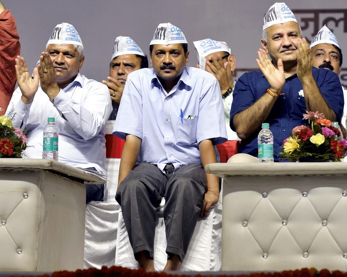 Delhi Chief Minister Arvind Kejriwal, Dy CM Manish Sisodia and other AAP leaders. (PTI File photo)