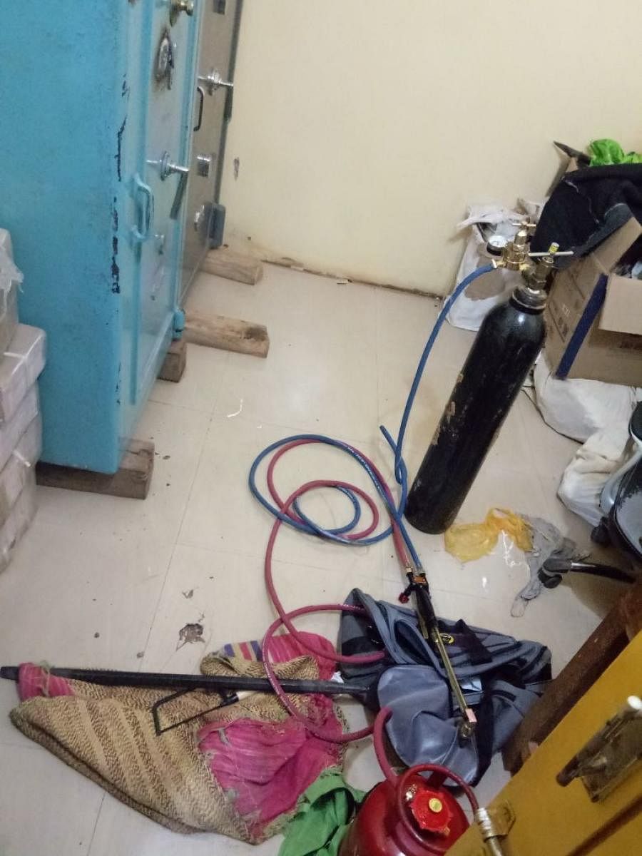 An attempted robbery occurred at the Kerur BDCC bank, Badami, Bagalkot district. DH Photo.