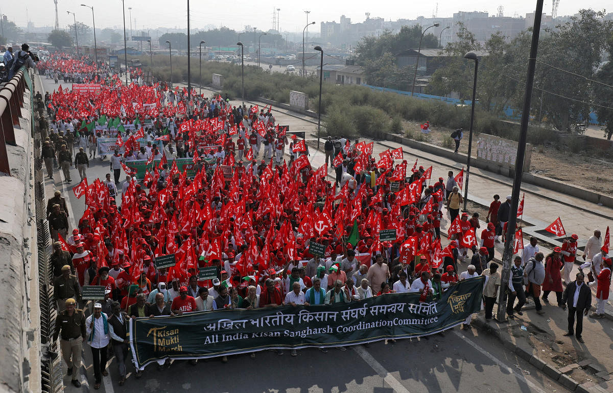 Farmers from across the country, including Andhra Pradesh, Karnataka, Maharashtra, Gujarat, Tamil Nadu, Uttar Pradesh and West Bengal, have converged for the protest demanding the special session as well as debt relief and remunerative prices for their pr