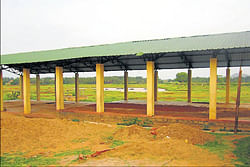 A view of the building constructed to hold weekly shandy at Arakalwadi in Chamarajanagar district. dh photo