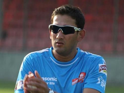 Asked whether Dhoni lacked faith in Ashwin, Agarkar said it was mainly to do with the match conditions and situations than anything else. DH File Photo