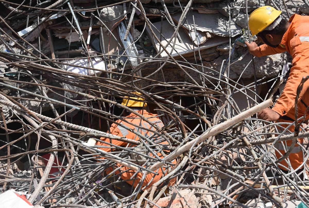 The rescue team pulled out another body from the debris at the building collapse site here in the wee hours of Sunday. With this, the total death toll climbed to 16.