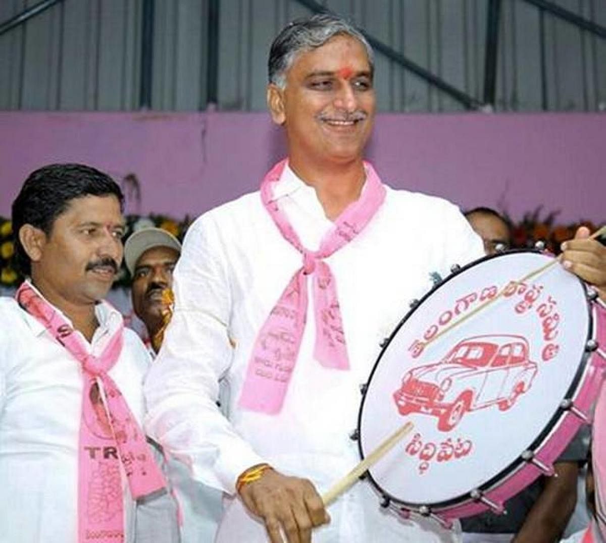 Harish Rao at a campaign in Siddipet. DH PHOTO