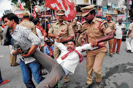 CPM, BJP workers continue to clash; tension in parts of Kerala