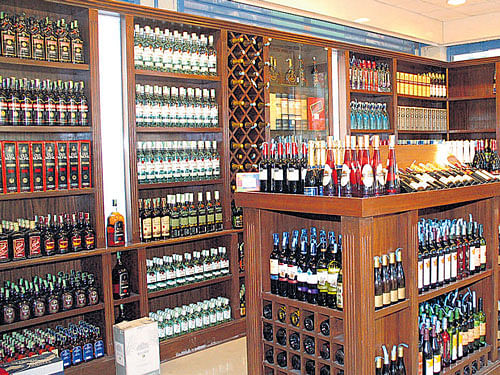 Onam is the year's biggest season in terms of the sale of liquor in the state. Consumerfed runs 36 Indian Made Foreign Liquor (IMFL) outlets and three exclusive outlets to sell beer. Measures to incorporate online sales into the federation's services are still being worked out. DH file photo