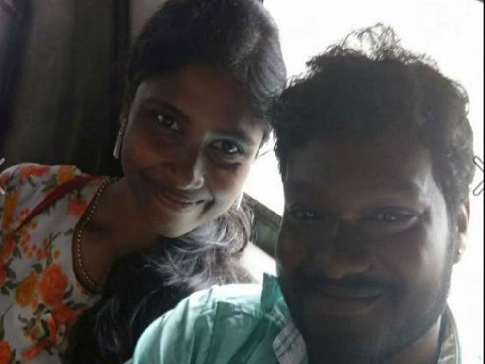 Kerala couple accuse cops of moral policing, go live on FB