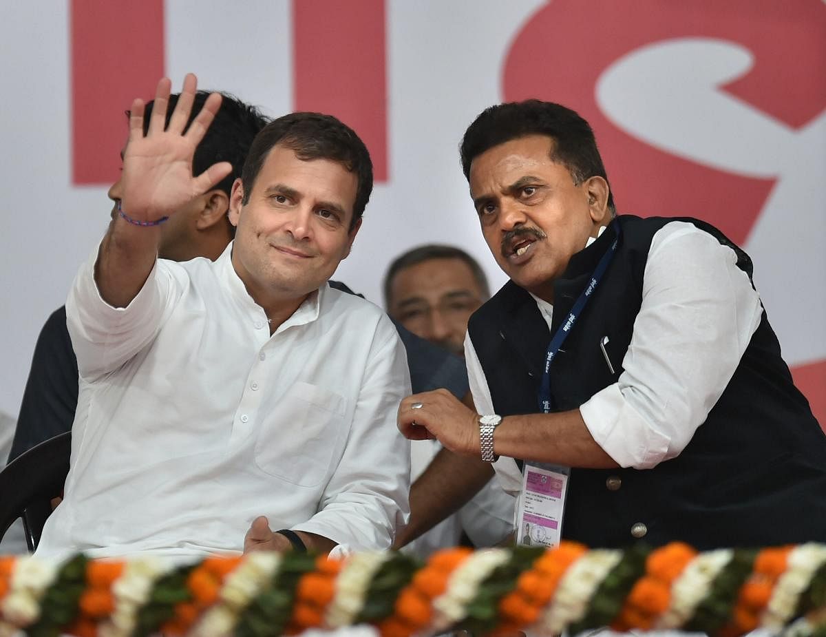 Congress president Rahul Gandhi and Mumbai Congress president Sanjay Nirupam at a rally in Mumbai on March 1, 2019. PTI