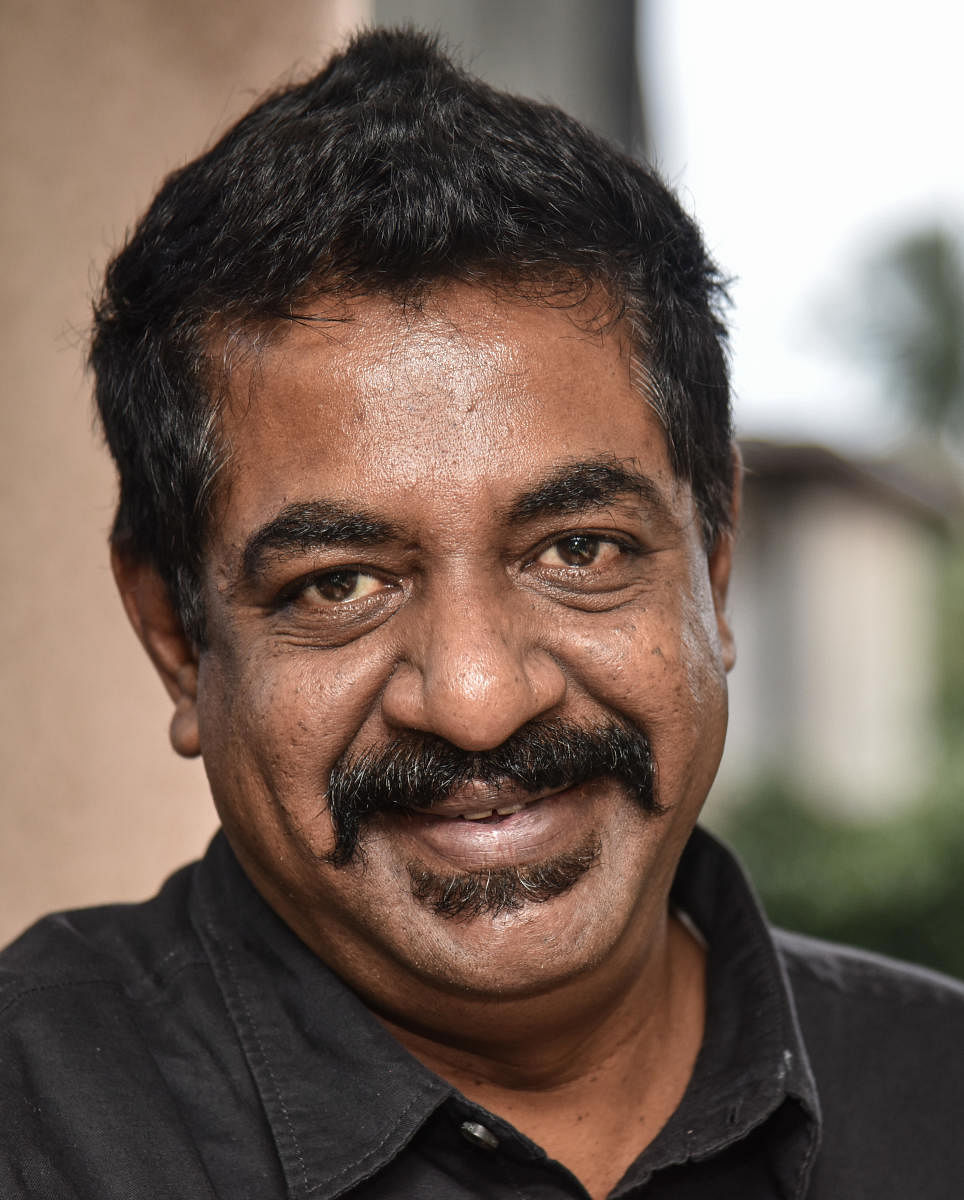 ​ Director Yogaraj Bhat also  excels at writing witty dialogues and lyrics. ​