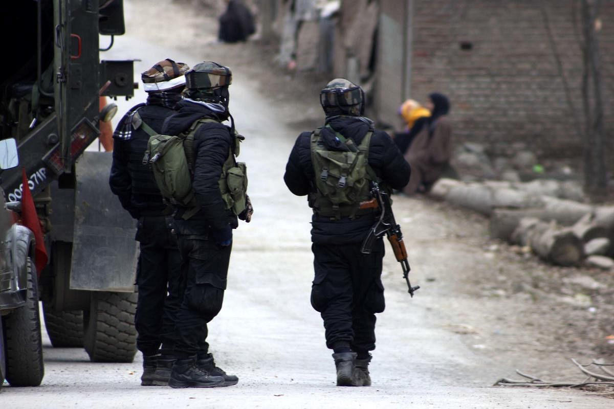 “As the cordon was tightened, the militants fired at the forces, triggering a fierce gunfight in which four ultras were neutralised,” a police official said, adding that one of the slain militants is said to be a top commander of Lashkar-e-Toiba. (DH File Photo)