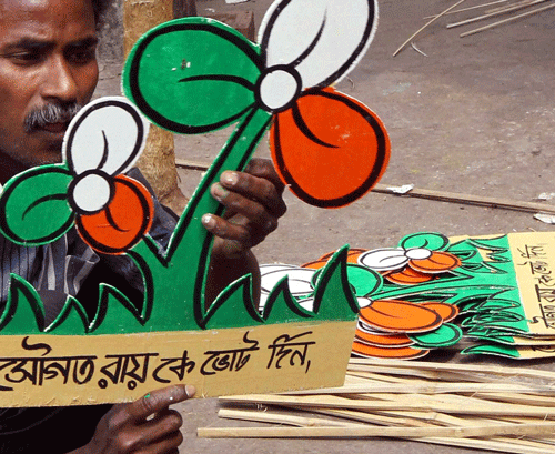 BJP TMC activists clash in West Bengal ahead of PM Narendra Modis visit