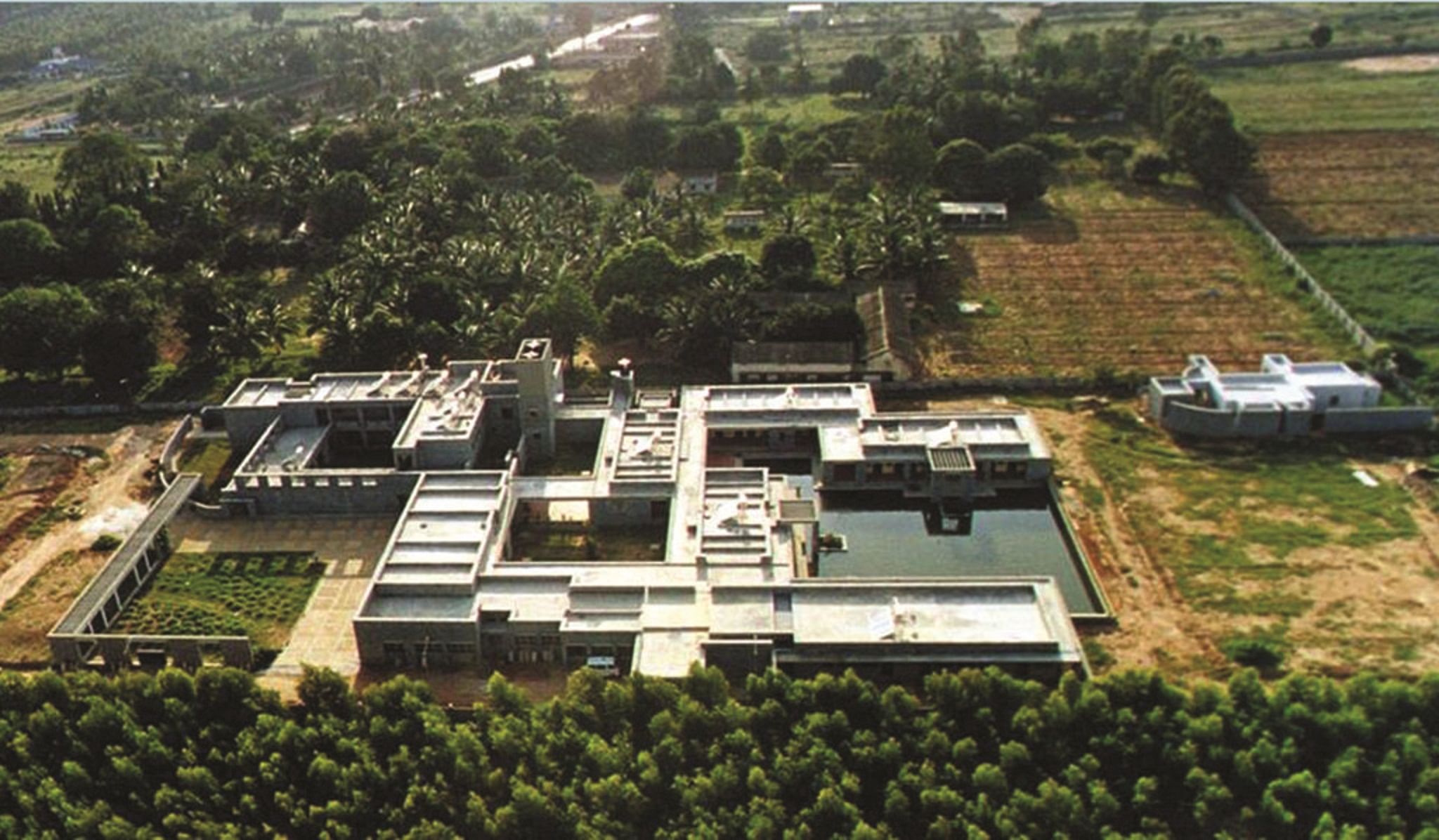 Doctors say people diagnosed with chronic health problems like cancer should seek support from family, non-judgmental friends, and professional counsellors. (Above) Bangalore Hospice Trust–Karunashraya, located on the Old Airport- Varthur Main Road, Kundalahalli Gate, Marathahalli, serves terminally ill cancer patients.