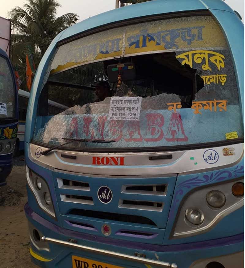 Bus carrying BJP worker vandalised in Kanthi in West Bengal. DH photo
