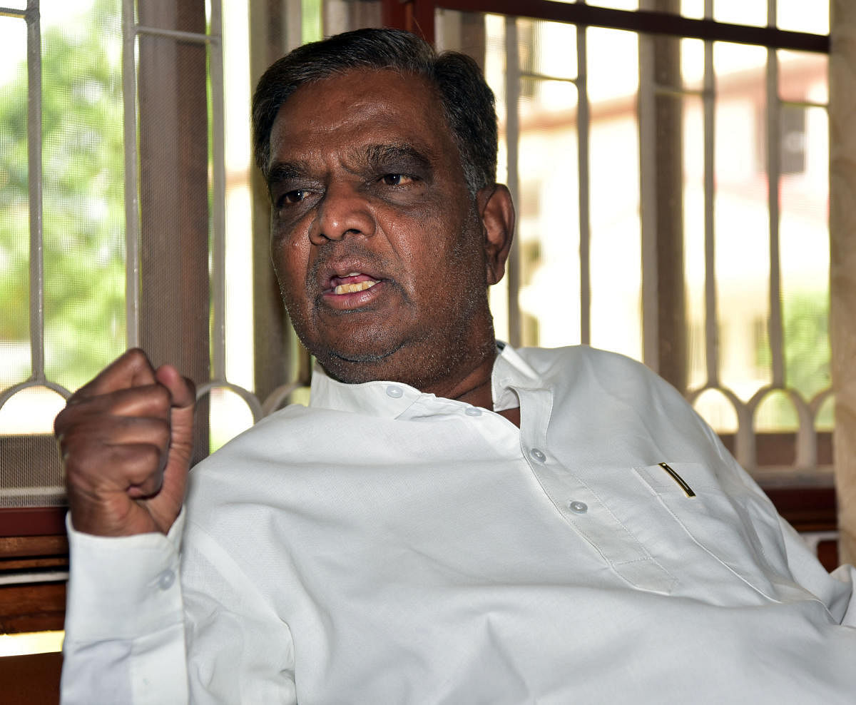 Senior BJP leader and former minister V Srinivas Prasad. (DH File Photo)