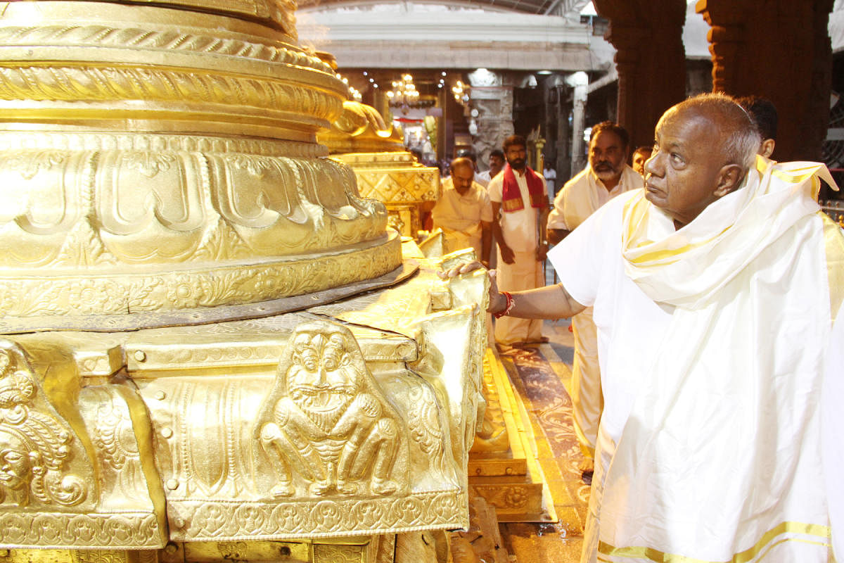Former Prime Minister H D Deve Gowda, who turned 86 on Friday, offers prayers in Tirumala, Andhra Pradesh.