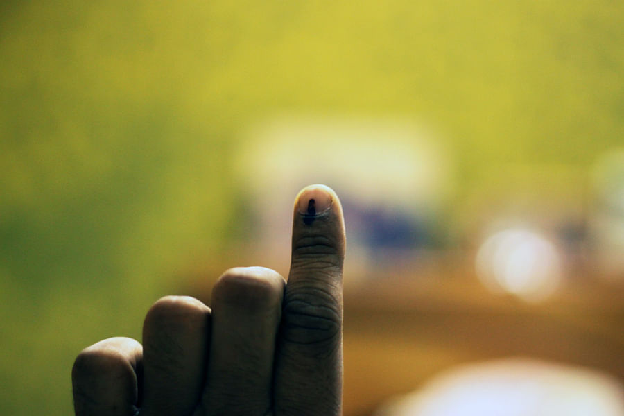Finger with indelible ink after voting. Picture credit: commons.wikimedia.org/ Yogesh Mhatre
