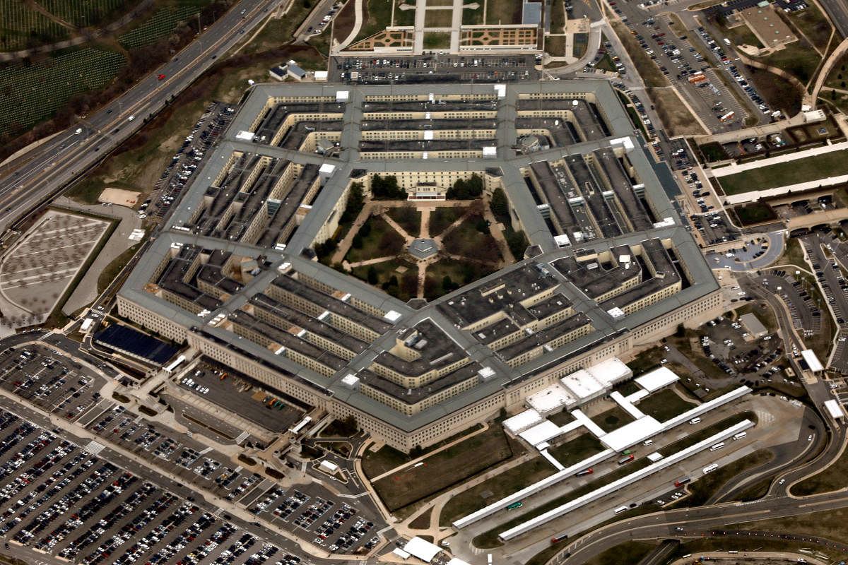 FILE PHOTO: The Pentagon in Washington, U.S., is seen from aboard Air Force One, March 29, 2018. REUTERS/Yuri Gripas/File Photo