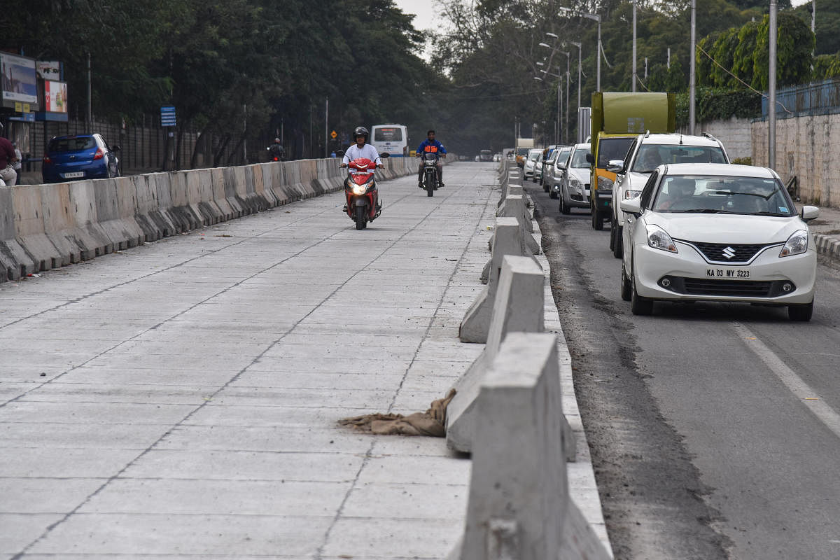 The Karnataka High Court has issued a notice to the Bruhat Bengaluru Mahanagara Palike (BBMP) while hearing public interest litigation challenging the white-topping of South End Road from Madhavan Park to Nettakallappa Circle via Nagasandra circle. DH file photo