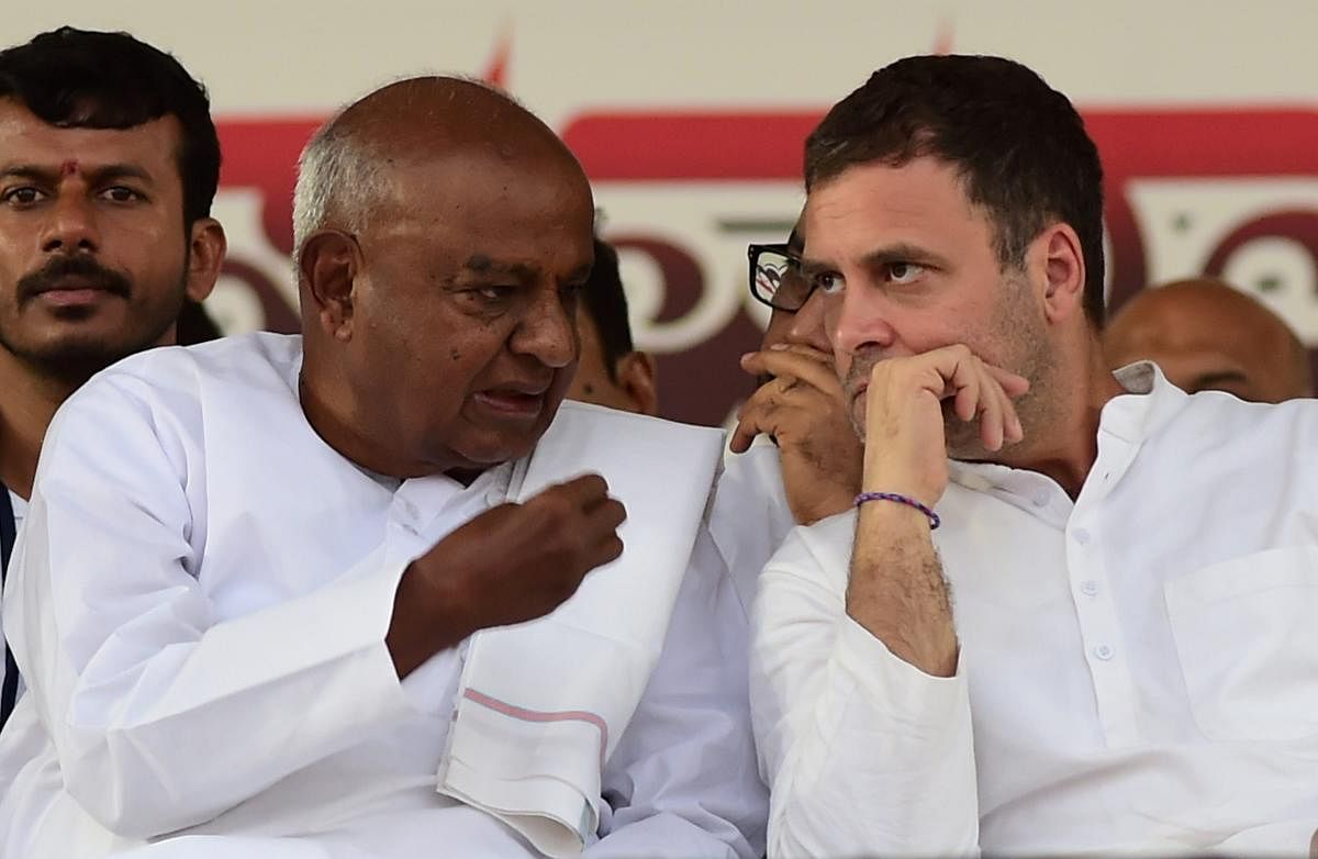 Congress President Rahul Gandhi with JD(S) chief H D Deve Gowda. PTI file photo