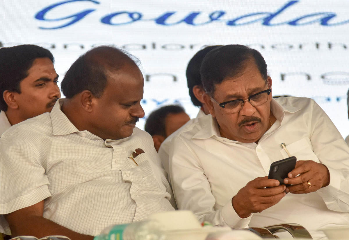 File photo of Deputy CM G Parameshwara along with CM H D Kumaraswamy at a public meeting in Bengaluru. Photo/B H Shivakumar