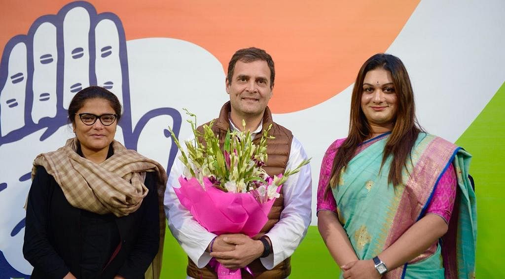 Apsara Reddy joined the Congress in presence of Congress president Rahul Gandhi and Mahila Congress chief Sushmita Dev. (Twitter/@INCIndia)